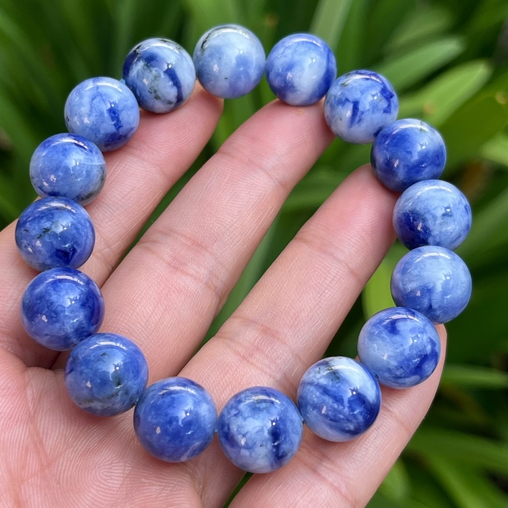 13mm stretchable blue white‎ sodalite bracelet